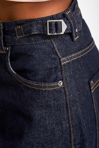 it's basic Kadın İndigo Renk Lotus 7w5-50 Baggy Fit İç Boy 83cm Kemer Detaylı %100 Koton Denim Jean