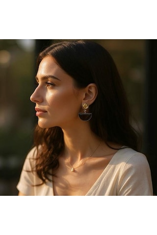 Kahverengi Taşlı Minimal Tarz Küpe Çok Renkli