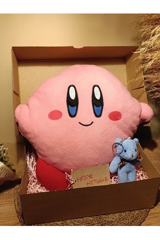 Kutulu Hediye Seti / Kirby Yastık 30cm Ve Ayıcık Anahtarlık