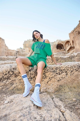 Monamise Kadın Kısa Kollu "stay Strong" 3'lü Crop Şort Takımı 23084-yeşil Yeşil