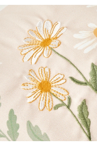 Bella Maison Daisy Volanlı Kenar Nakışlı Dekoratif Yastık Kılıfı Bej 35x50 Cm Bej