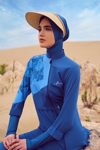 Haşema 3079 Petrol Mavisi Anadolu Koleksiyonu Parmak Geçirme Detaylı Jileli 5 Parça Tesettür Mayo Takımı Çok Renkli