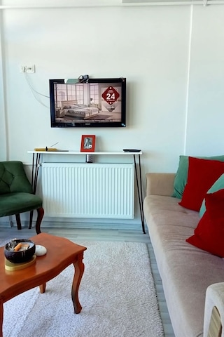 80 Cm Petek Üstü Raf & Dresuar Ayağı Metal Profil Boru Firkete Ayak Yüksek Bar Masası - Pingolu Siyah