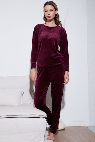Lela Standart Fit Bisiklet Yaka Yumuşak Kadife Bayan Pijama Takımı 6094202 Mor