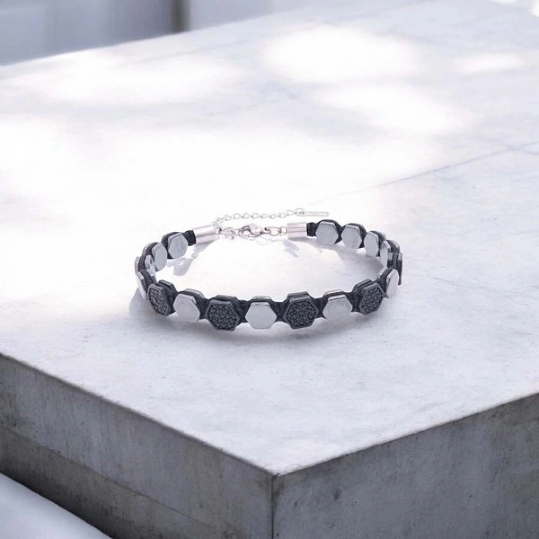 Moncuk Design Zirkon Taşlı Ayarlanabilir Hematit Çelik Bileklik 33512b16d1 Çok Renkli