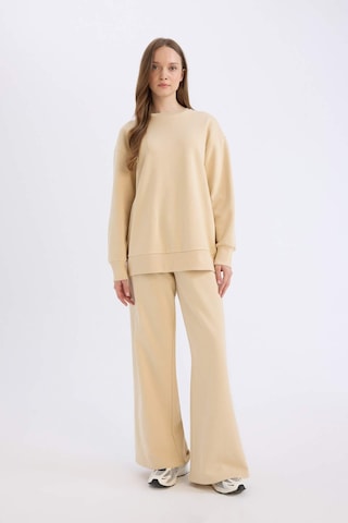 DeFacto Straight Fit Kalın Eşofman Altı Basic Düz Beli Lastikli Geniş Bol Paça E4979AX24WNBG754 Bej