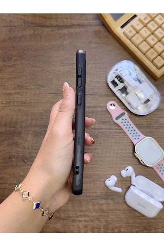 Samsung Galaxy A20 / A30 Uyumlu Premium Deri Dokulu Darbelere Karşı Dayanıklı Nazal Silikon Kılıf Siyah