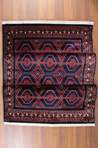 Nakış Serisi Lacivert Kırmızı Geometrik Motifli Şık Salon Halısı Sultan Halı Çok Renkli