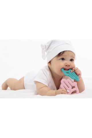 Oioi Annenin Eli Diş Kaşıyıcı Pembe Renk Pembe