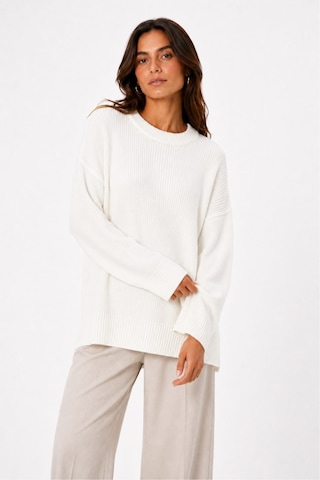 Vadon 1039 Kadın Salaş Yumuşak Dokulu Oversize Basic Triko Kazak Beyaz