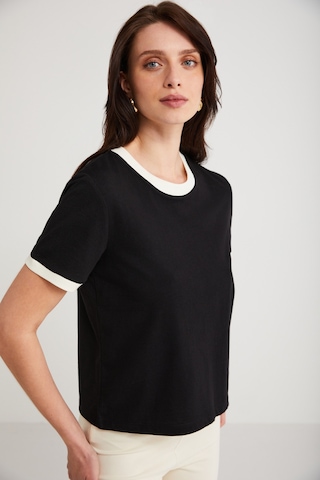 Ethıquet Ashley Kadın %100 Organik Pamuk Biyeli Regular Fit Normal Kalıp Bisiklet Yaka Ekru T-shirt Siyah
