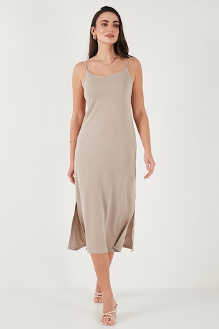 Lela Regular Fit Ip Askılı Yırtmaç Detaylı Midi Bayan Elbise 5866128 Küf