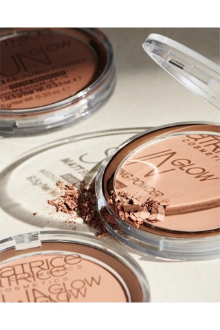 Catrice Catrıce Glown Mat Bronzlaştırıcı Pudra,lüks Işıltı & Kontür Allıklar 30