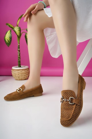 Muggo Phuket Garantili Metal Tokalı Lazerli Nefes Alabilen Deri Kadın Loafer Günlük Ayakkabı Taba