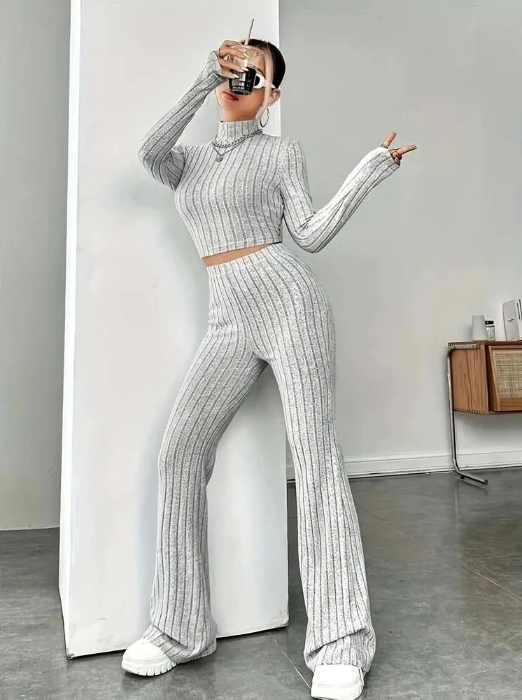 Tua Moda Kadın Uzun Kollu Balıkçı Yaka Krop Ve Pantolon Şardonlu Kaşkorse Ikili Takım Gri