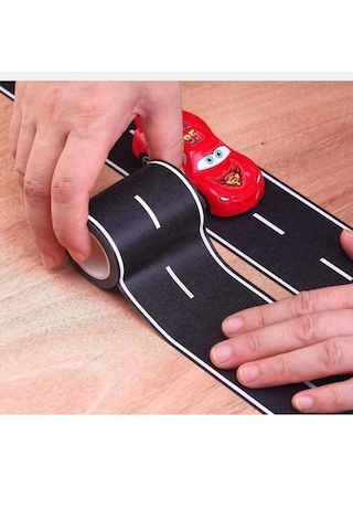 Oto Bant Çocuklar Için Yapışkanlı Yol 10 Mt Uzunluk 7 Cm Genişlik 1 Adet Gönderilir Beyaz - Siyah