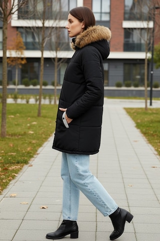 Kışlık Tasarım Suni Kürk Yaka Siyah Kadın Mont Siyah