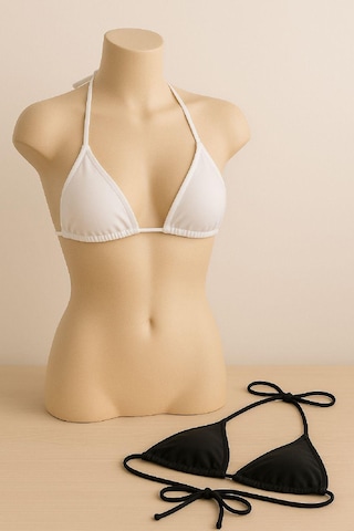 Moda Dua Kadın Siyah Ve Beyaz Minimal Kesim Üçgen Bikini Üstü Çok Renkli