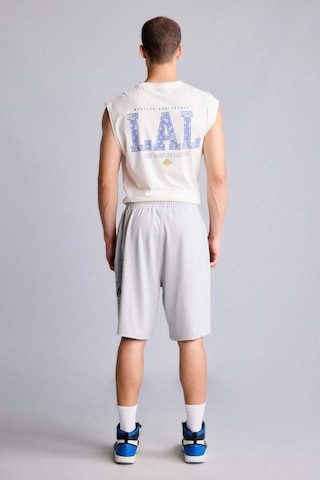 Defacto Nba Los Angeles Lakers Lisanslı Baggy Fıt Açık Gri Şort H3845ax26smgr94 Gri-gr94