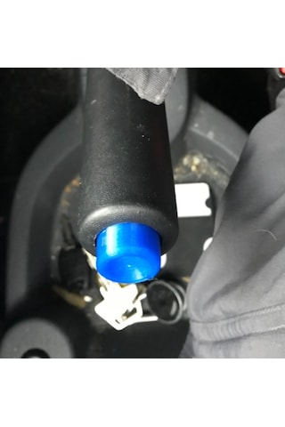 Mitsubishi Colt El Freni Düğmesi