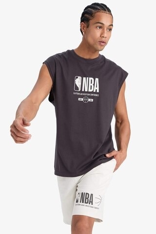 DeFactoFit NBA Wordmark Oversize Geniş Kalıp Bisiklet Yaka Atlet E2750AX25SMAR210