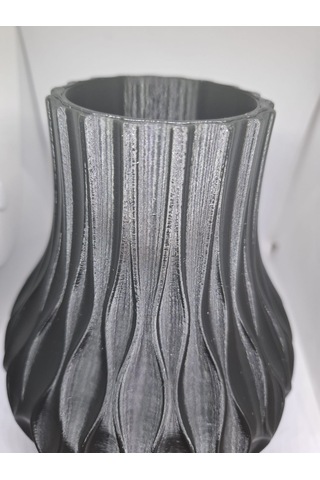 Dalga Desenli Vazo -20 Cm Siyah