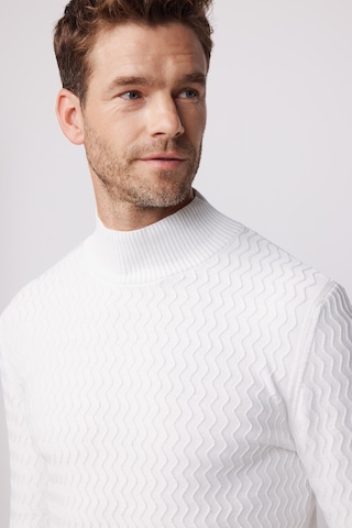 Tudors Slim Fit Dar Kesim Yarım Balıkçı Yaka Desenli Tüylenmeyen Beyaz Erkek Kazak-28630-beyaz Beyaz