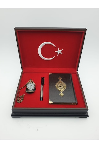 İsme Özel Hediye Bayraklı Kuranı Kerim Rahle Boy