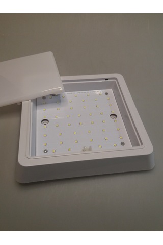 Sıva Üstü Kare 9W Ledli Armatür Beyaz
