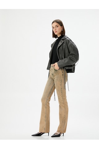 Koton Eskitilmiş Hafif İspanyol Paça Kot Pantolon Dar Kesim Standart Bel Pamuklu Cepli - Victoria Slim Jeans Haki 4wal40136mw 4WAL40136MW894 Haki