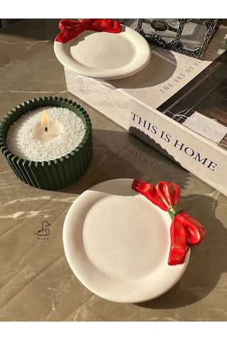 Yılbaşı Konsept Kurdele Görünümlü Dekor Tabak İnci Tozlu Mum Set 2 Li Çok Renkli