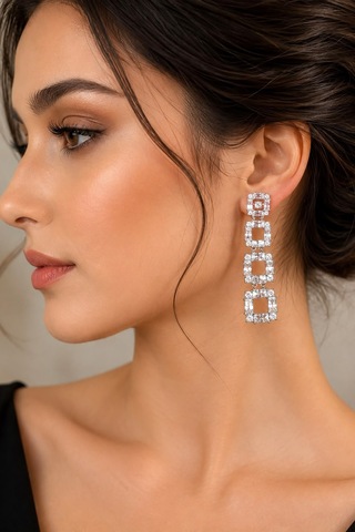 Valmont Accessories Zirkon Taşlı Geometrik Kare Sallantılı Kadın Küpe Gümüş Renk Şık Abiye Tasarım