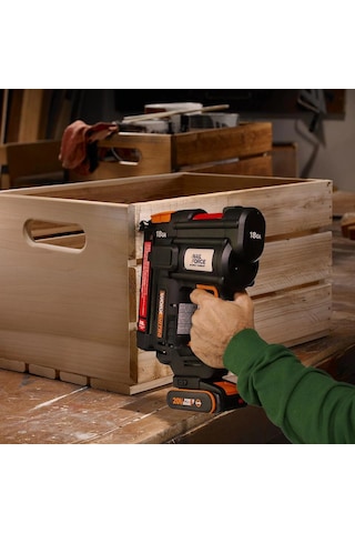 Worx Wx844.9 20volt 16-40mm Profesyonel Şarjlı Zımba Makinesi + 2700 Adet Yedek Zımba Akü Dahil Değ