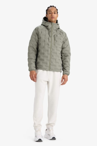 Defacto Defactofit Su İtici Regular Fit Kapüşonlu Fermuarlı Su Geçirmez Kapitoneli Mont C6052ax25aukh109 Haki