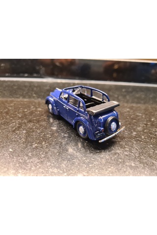 De Agostini 1/43 Moskvitch 400-420a Convertible 1950