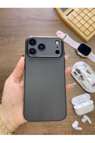 Apple iPhone 17 Pro Uyumlu Süper İnce Mat Ultra Thin Silikon Kılıf Siyah