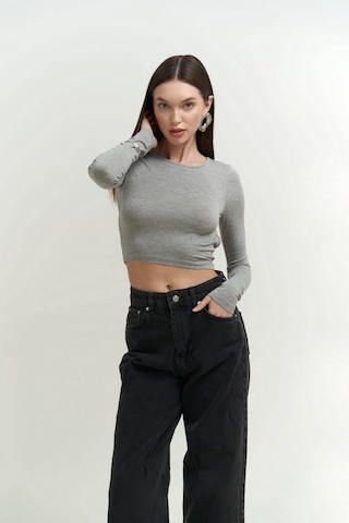 Mai Collection Mai Studios Co. Mita Sırt Dekolteli Gri Bluz Gri