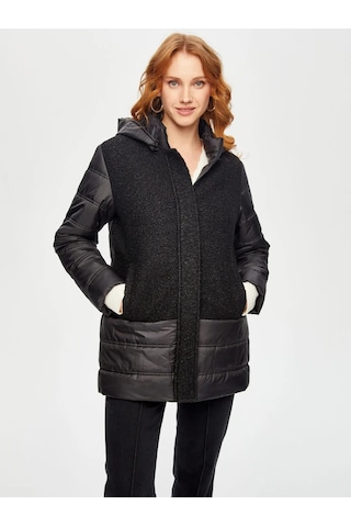 Faik Sönmez Bürümcük Garnili Kapüşonlu Kapitone Kadın Kaban 69434 Siyah