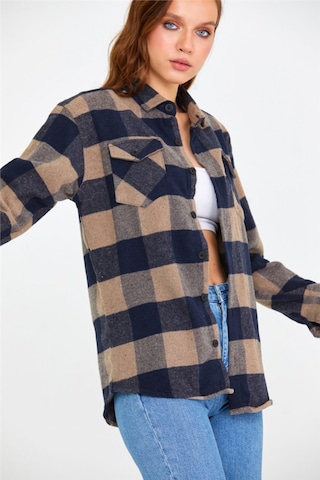 Tarz Cool Kadın Kahverengi-siyah Slim Fit Cepli Ekoseli Oduncu Gömlek-kkkodg001r04s Kahverengi-siyah