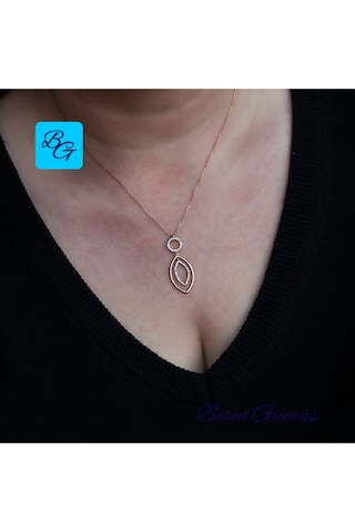Yuvarlak Ucunda Oval Sallantılı Kolye Rose - Gold -  Gümüş