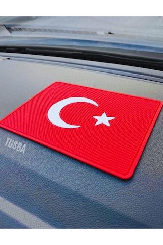 Türk Bayraklı Ayyıldız Desenli Torpido Üstü Koruyucu Pelüş Halı & Araç Oto Aksesuar Seti 1