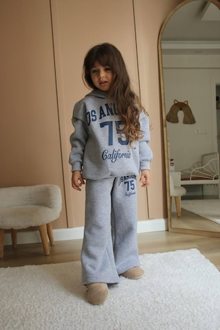 Lolliboomkids Yeni Sezon Kız Çocuk Gri Mavi Renk Slogan Yazı California Los Angeles 75 Trend Pamuklu Eşofman Takımı Gri Mavi Gri - Mavi