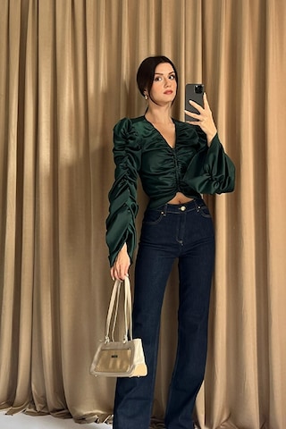 Klex Büzgü Detaylı Drapeli Saten Uzun Kollu Kadın Crop Bluz-beyaz - S Yeşil
