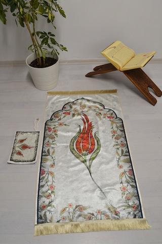 Çantalı Fermuarlı Lale Desenli Seccade Beyaz B005
