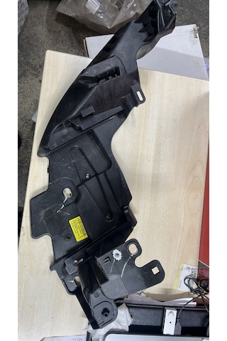 Megane3-lll Fluance Sağ Ön Far-tampon Bağlantı Ayağı Sacı Renault Mais 622228760r Megane3-lll Fluance Sağ Ön Far-tampon Bağlantı Ayağı Sacı Renault Mais 622228760r