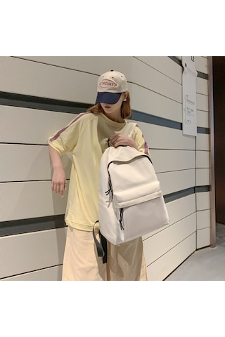 Erkek Çocuklar İçin Şık Ve Dayanıklı Siyah Okul Sırt Çantası, Ortaokul Öğrencilerine Özel Modeller, Rahat Taşıma Ve Geniş Bölmeler Beyaz