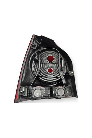 Vw Polo 2005-2009 Sağ Arka Stop Fren Lambası Camı 6q6945096ab