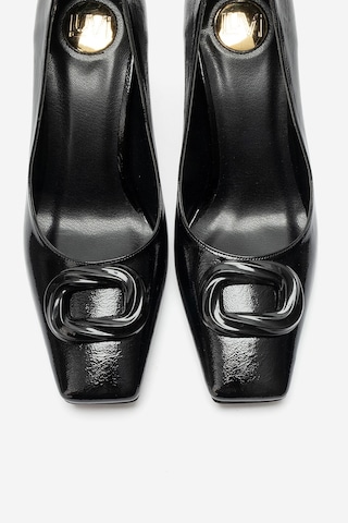Luvi Shoes Vlınder Siyah Kırışık Rugan Tokalı Kadın Topuklu Ayakkabı