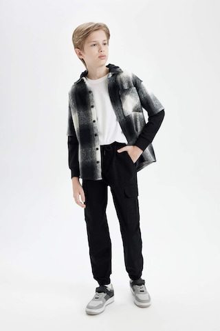 DeFacto Erkek Çocuk Kargo Cepli Beli Bağcıklı Lastikli Paça Cepli Siyah Jogger Gabardin Pantolon A9393A824AUBK81 Siyah