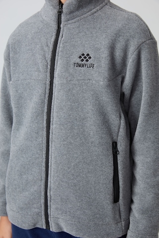Tommy Life Gri Melanj Kalın Yumuşak Dokulu Standart Fit Nakışlı Polar Erkek Çocuk Sweatshirt - 11223 Gri Melanj
